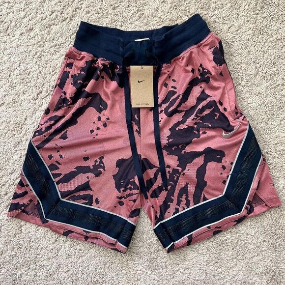 Nike Basketball Athletic Shorts 8" ADV Premium $120 - Picture 4 of 8